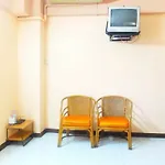 Oyo 348 Saithong Place