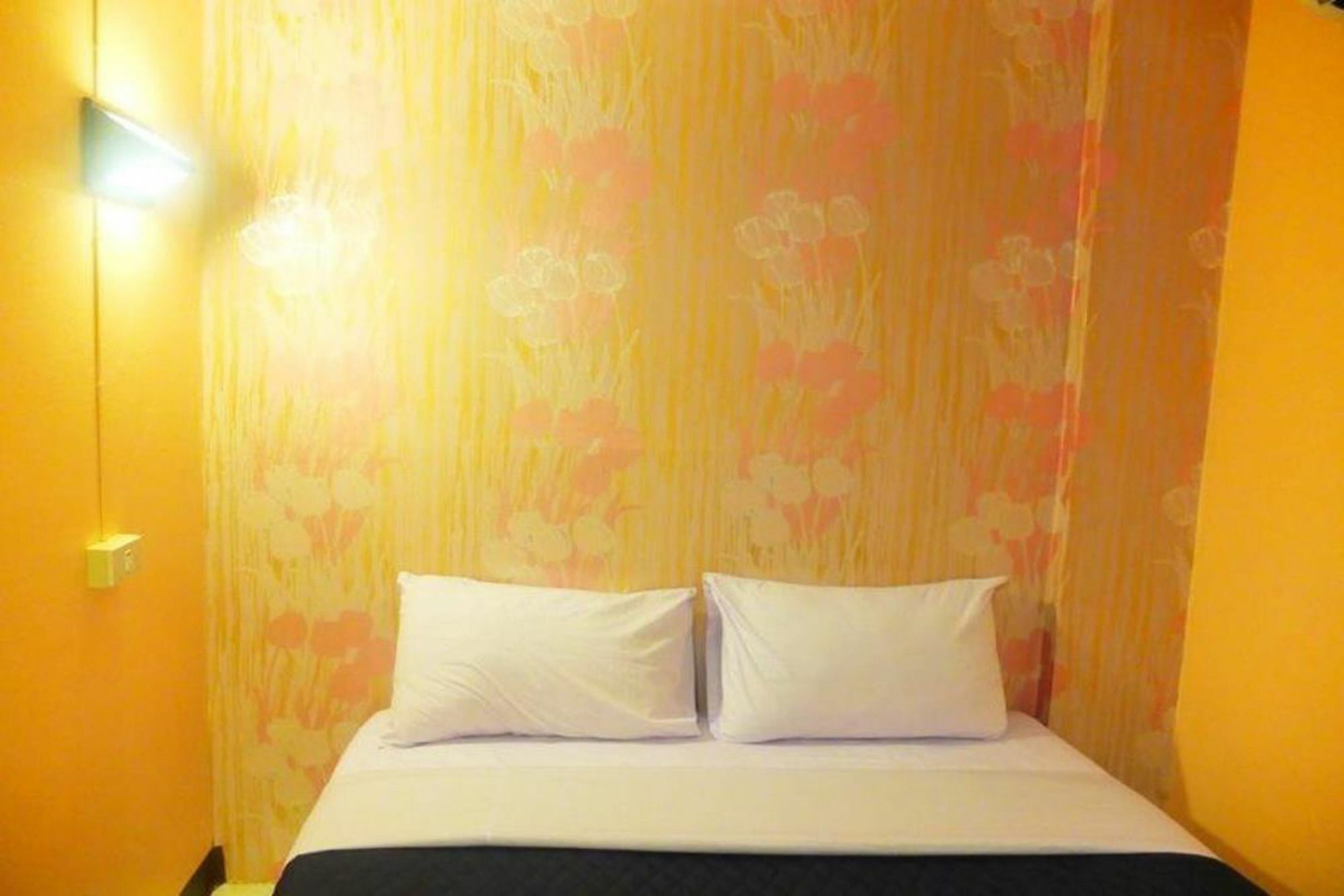 Oyo 348 Saithong Place Pattaya