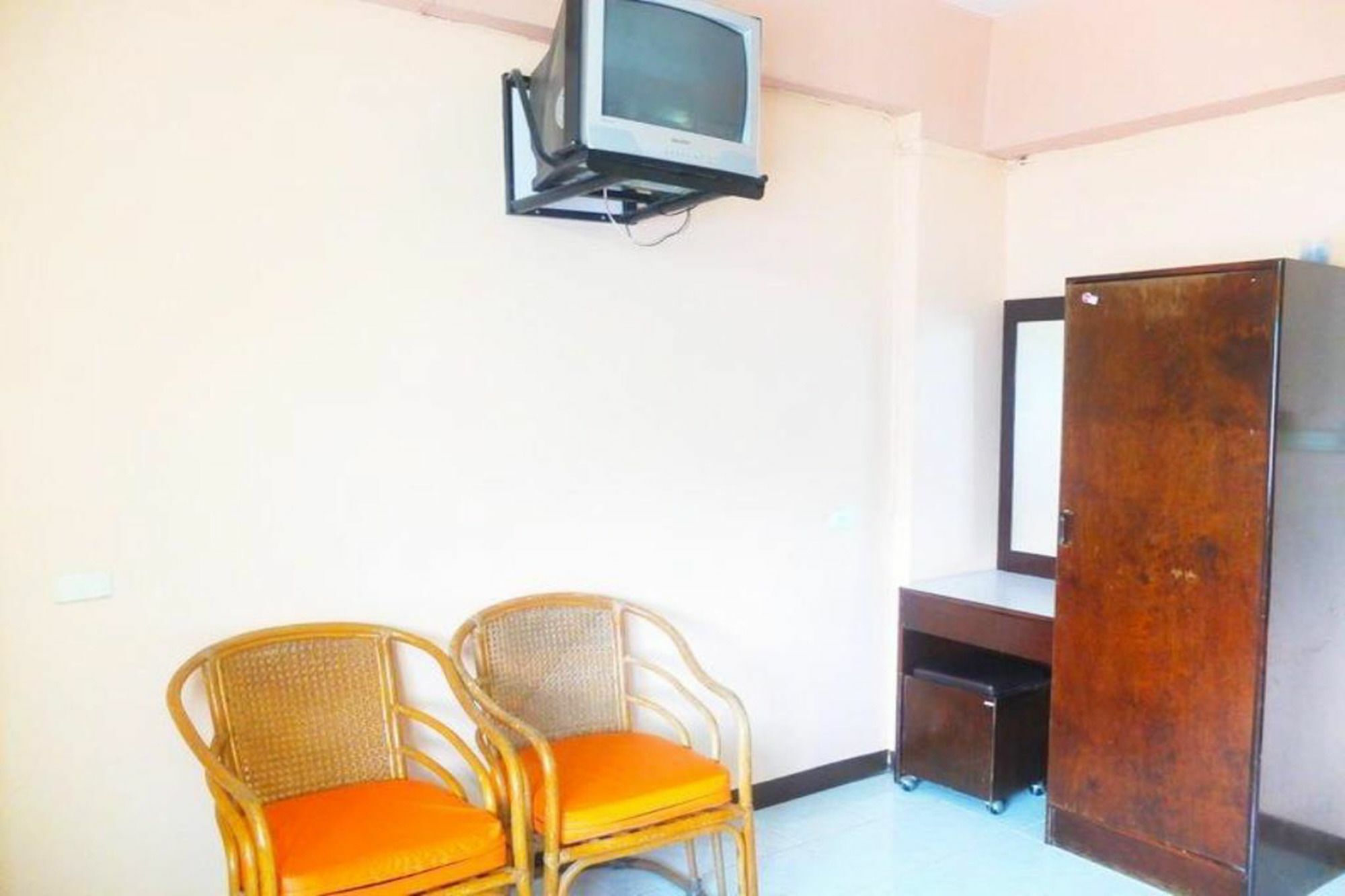 Hotel Oyo 348 Saithong Place Pattaya